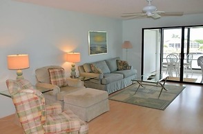 Westbay Point Moorings 274 3 Bedroom Condo by RedAwning