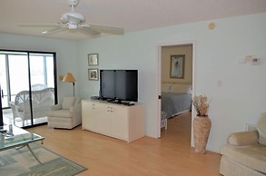 Westbay Point Moorings 274 3 Bedroom Condo by RedAwning