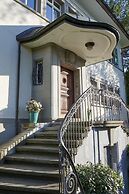 Signau House & Garden