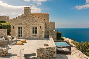 Ariá Estate Suites & Spa