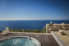 Ariá Estate Suites & Spa