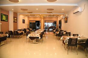 Hotel Gulmohar Pride