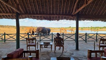 Voi Wildlife Lodge