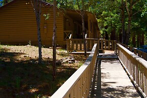 Pendaries Village Lodge