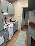 Two Bears Inn Bed & Breakfast