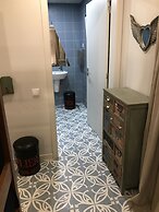 Royal Beach Hostel & Suites