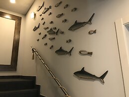 Royal Beach Hostel & Suites