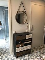 Royal Beach Hostel & Suites