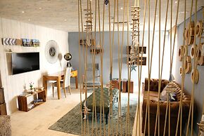 Royal Beach Hostel & Suites