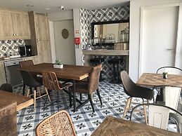 Royal Beach Hostel & Suites