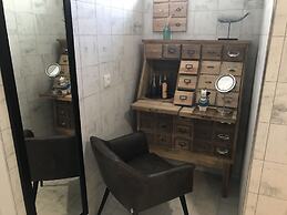 Royal Beach Hostel & Suites