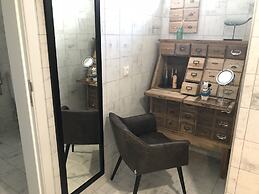 Royal Beach Hostel & Suites