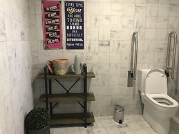 Royal Beach Hostel & Suites