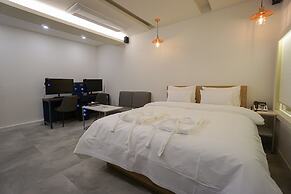 E.Kklim Classic Hotel