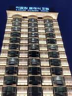 E.Kklim Classic Hotel