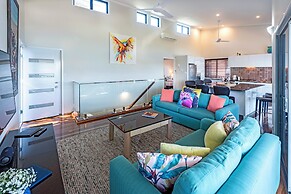 Casuarina Cove 16 Ocean View Deluxe Refurbished 3 Bedroom House Near M