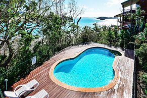Casuarina Cove 16 Ocean View Deluxe Refurbished 3 Bedroom House Near M