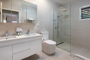 Casuarina Cove 16 Ocean View Deluxe Refurbished 3 Bedroom House Near M