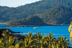 Poinciana 011 Deluxe 2 Bedroom Apartment Centrally Located With Golf B