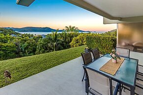 Poinciana 011 Deluxe 2 Bedroom Apartment Centrally Located With Golf B