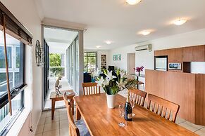 Oasis 1 Hamilton Island 2 Bedroom Apartment In Central Location With G