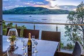 Villa 2 The Edge Oceanfront  Deluxe 4 Bedroom Near Marina With Golf Bu