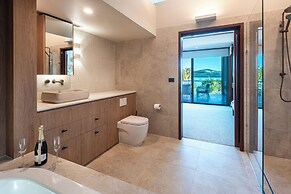 6 Yacht Club Oceanfront House On Marina  Deluxe 4 Bedroom With 2 Golf 