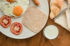 Whalecome Aonang Resort