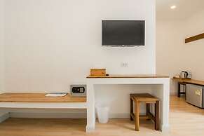 Whalecome Aonang Resort