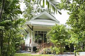 Baan Aree Private Pool