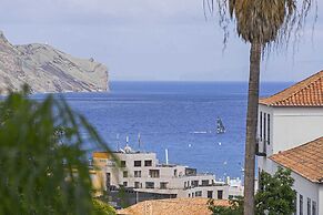 Jasmineiro II by An Island Apart