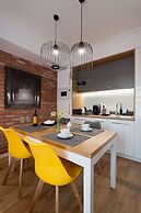 City of the Kings Silver Apartments