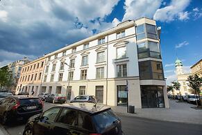 City of the Kings Silver Apartments