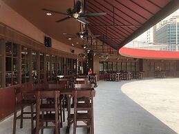 Teega Waterfront - Hello Kitty