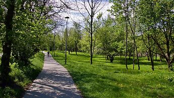 City of the Kings Green Silence Apartment