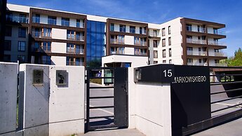 City of the Kings Green Silence Apartment