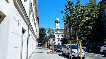 City of the Kings City Point Apartments