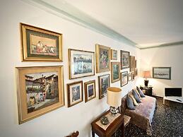 Reggia San Lorenzo Di Fronte Alla Cattedrale