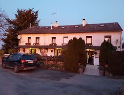 Le Ranch des Lacs, Hôtel Restaurant à Augne