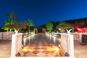 Fontana Holiday Home