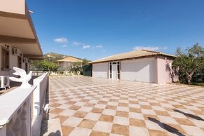 Fontana Holiday Home