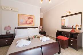 Fontana Holiday Home