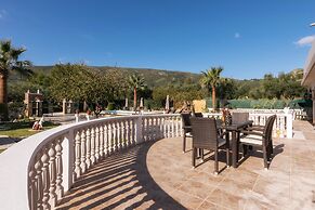 Fontana Holiday Home