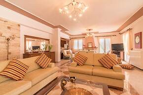 Fontana Holiday Home