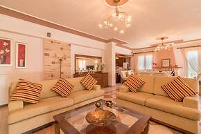 Fontana Holiday Home