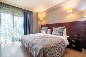 216 Castle Hotel