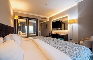 216 Castle Hotel