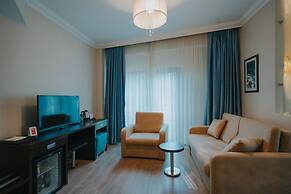 Ener Old Castle Resort Hotel