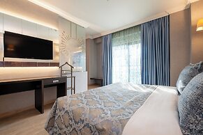216 Castle Hotel