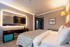 216 Castle Hotel